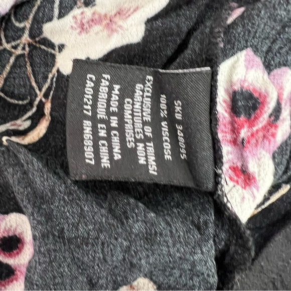 Le Chateau pants flowers purple tan green Black Floral Straight Leg Pants - Picture 9 of 11